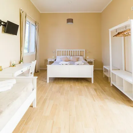 Stabile Hospitality Bed & Breakfast *